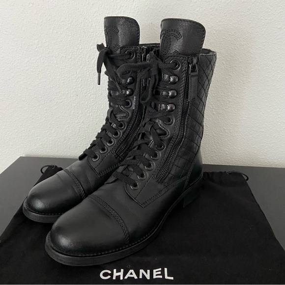 Chanel Black Leather Interlocking CC logo Combat Moto Boots Lace Up Size zip - Picture 2 of 16